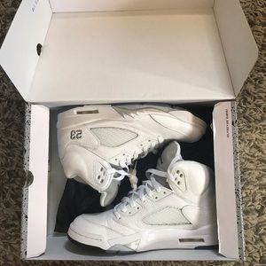 Jordan 5 “Metallic White” Size 8.5